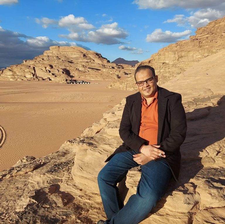 أهرب من ظلِّي