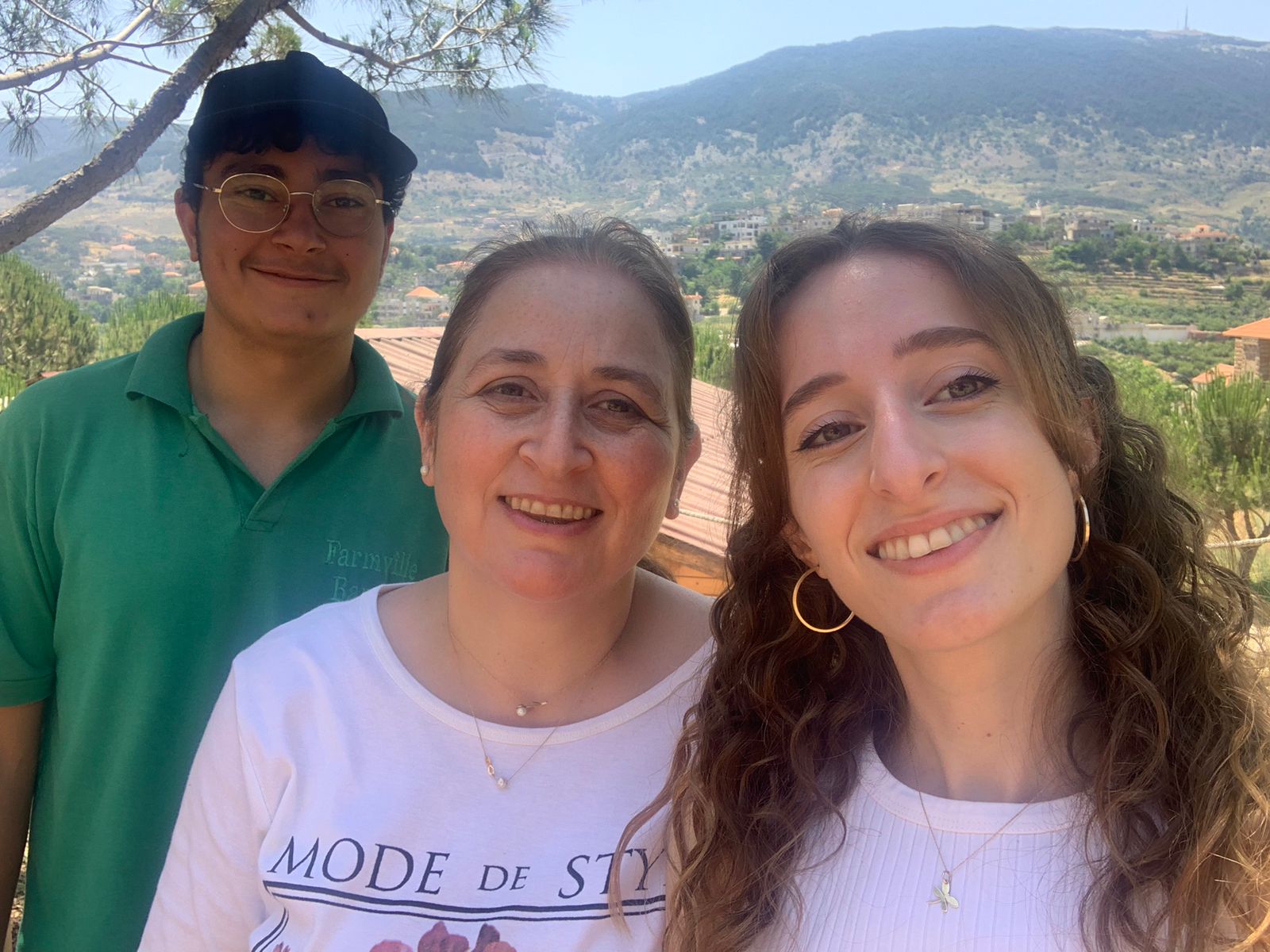 نفحات فوّاحة للقلوب “السيزاريّة” (من مُشاهداتي، بقلمي)