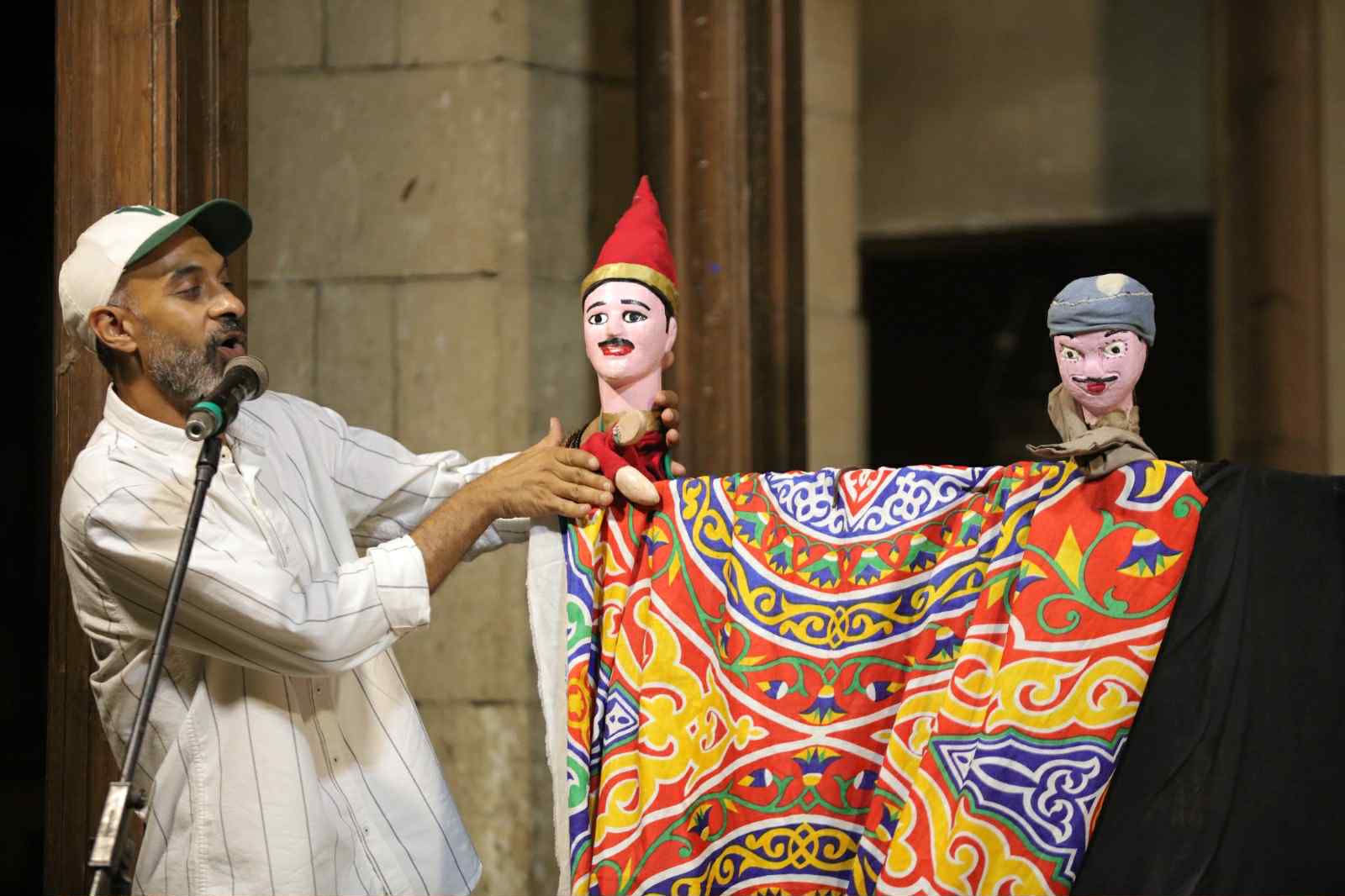 عندما يتكلم الأراجوز… يُنصت التراث ويبتسم الوجدان