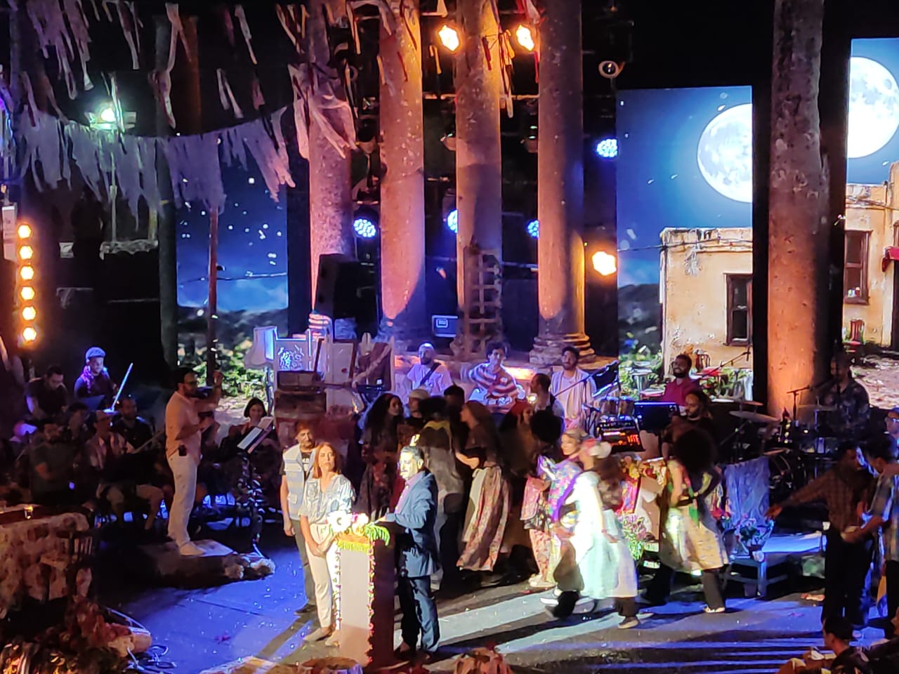 رڨوج من دڨة إلى الحمامات .. ليس كل ما يلمع ذهبًا