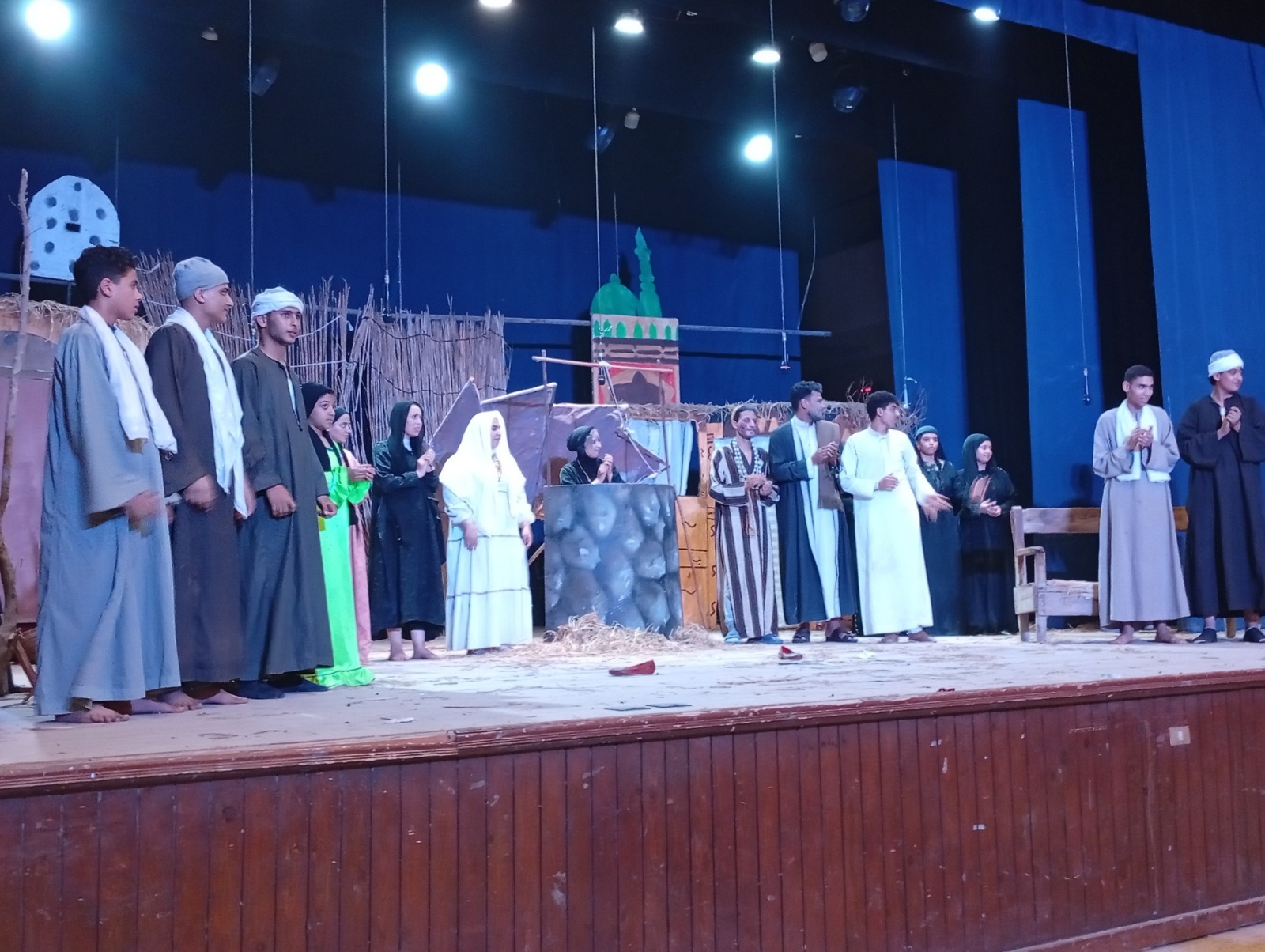في افتتاح مهرجان المسرح المصري بطوخ