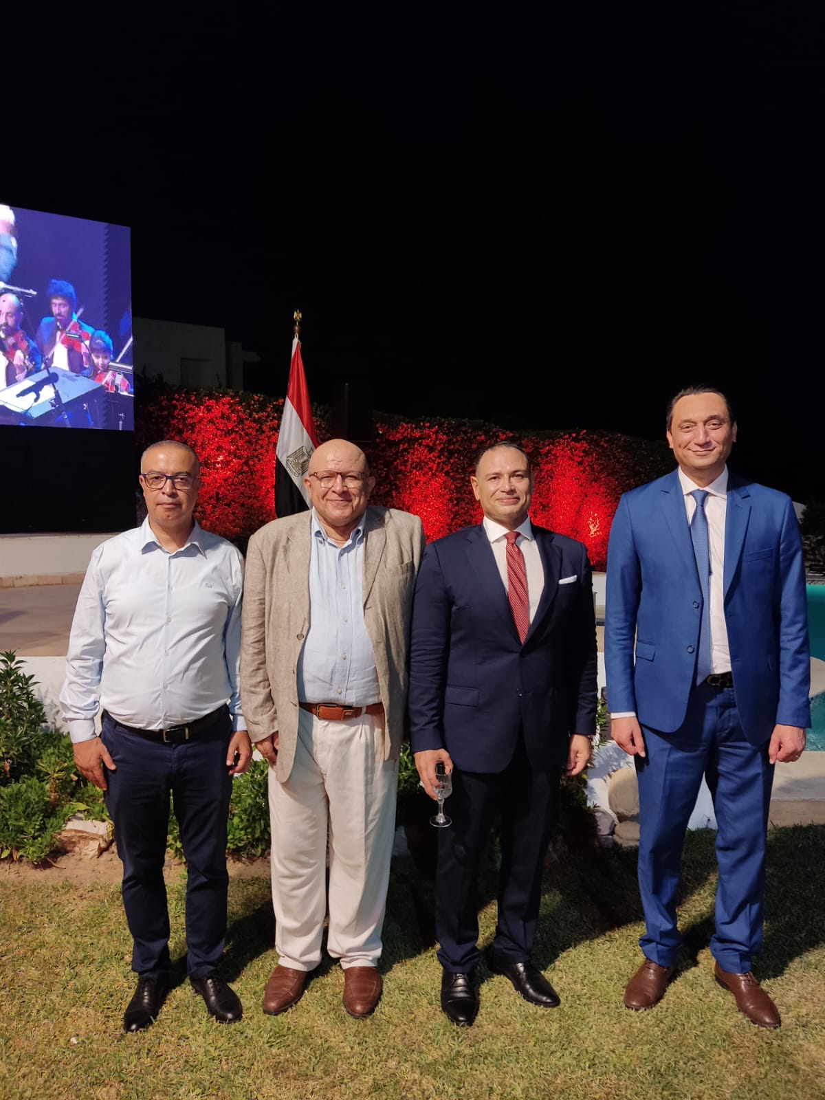 الأنغام تتنفس في بيت المصريين في تونس