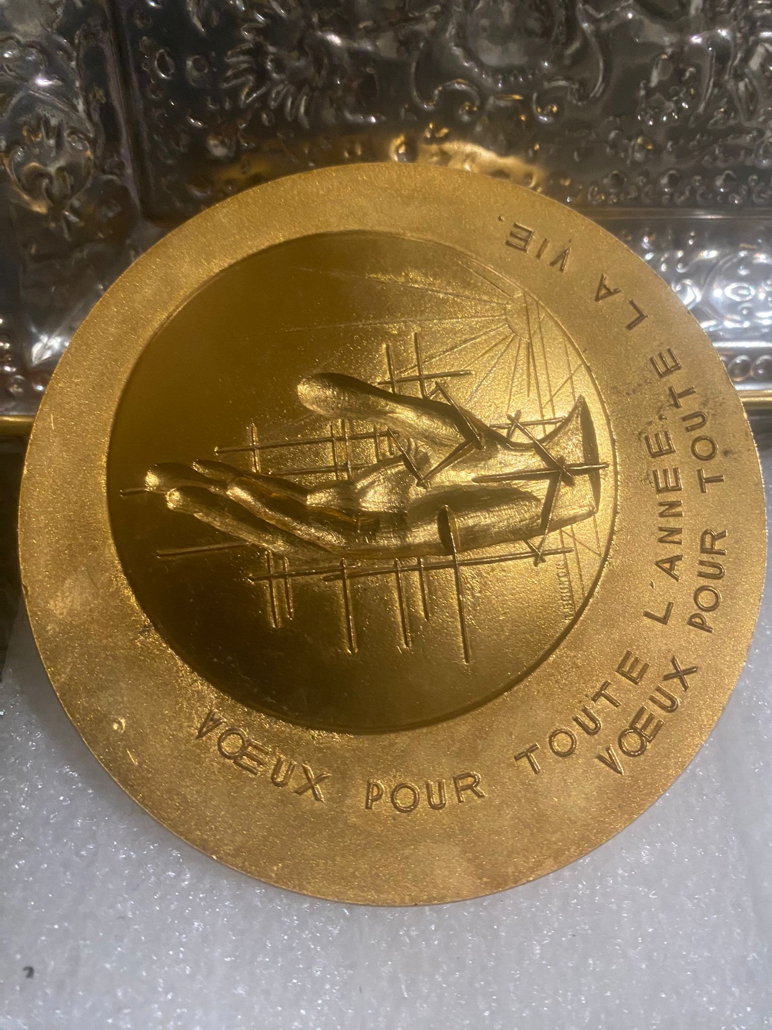 عبد الرازق عكاشة يتوج بوسام العطاء والسلام من كوريا الجنوبية الدرجه الثالثة