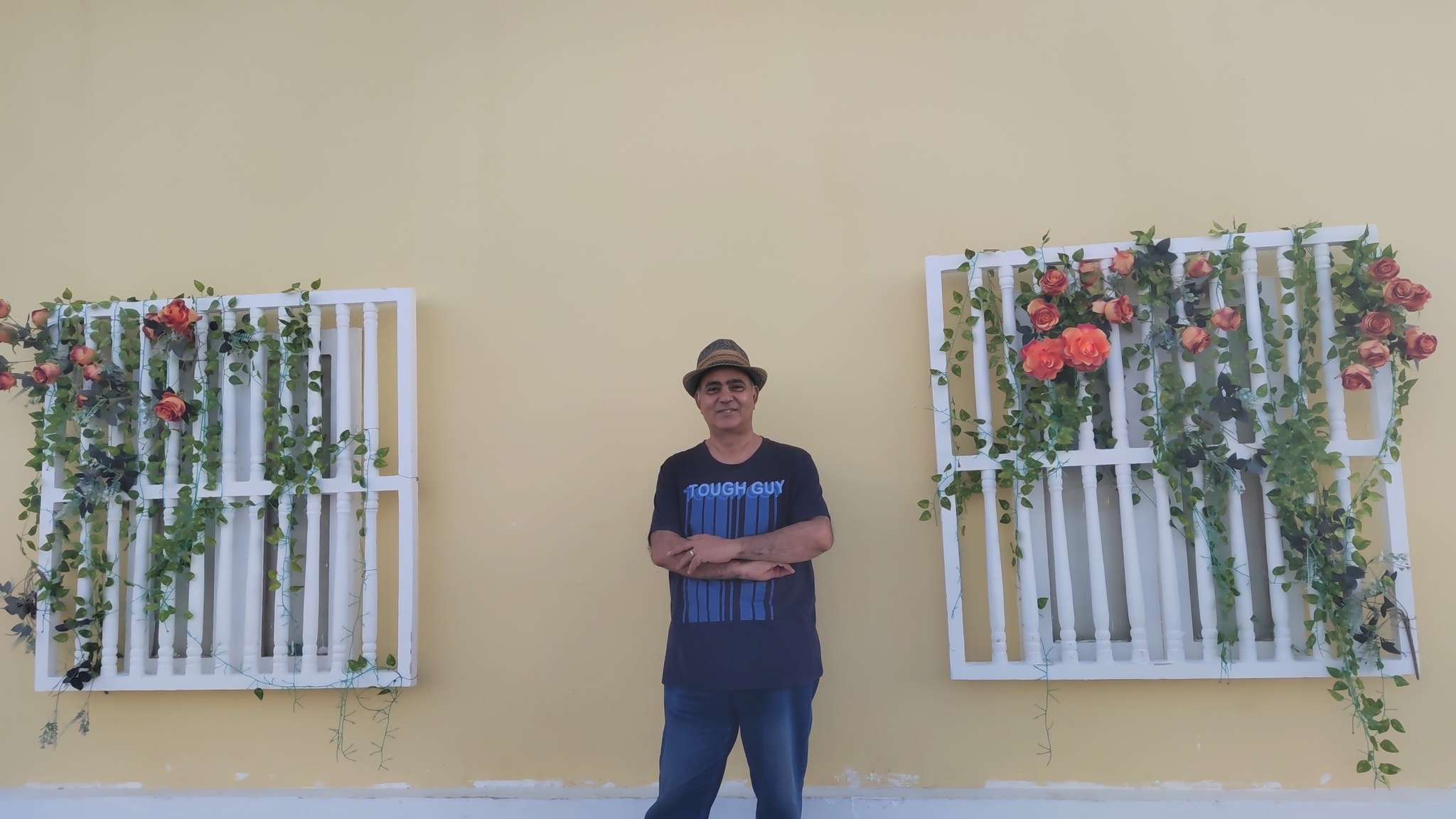 أشرف أبو اليزيد: جسرٌ شعريّ بين الحضارات في روح الشعر العظيم