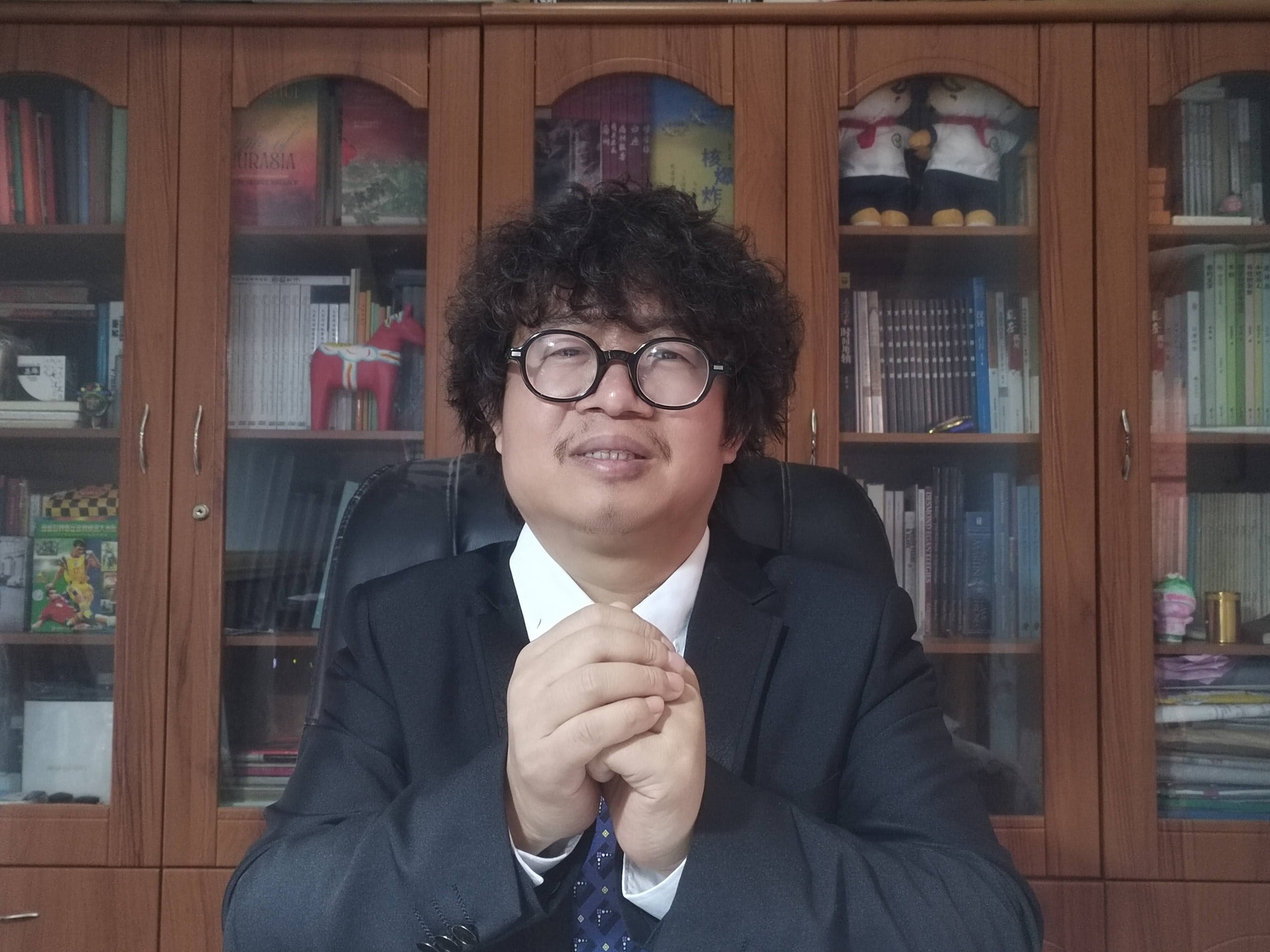 New Year’s Greeting From the Chinese Poet Cao Shui 