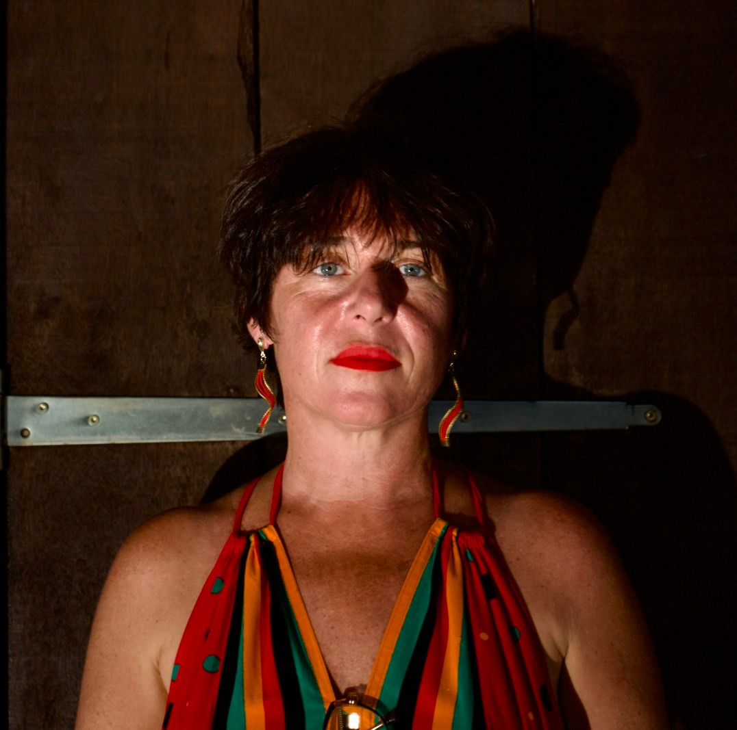 على الأنهار الثلاثة ذات ألف ضفّة