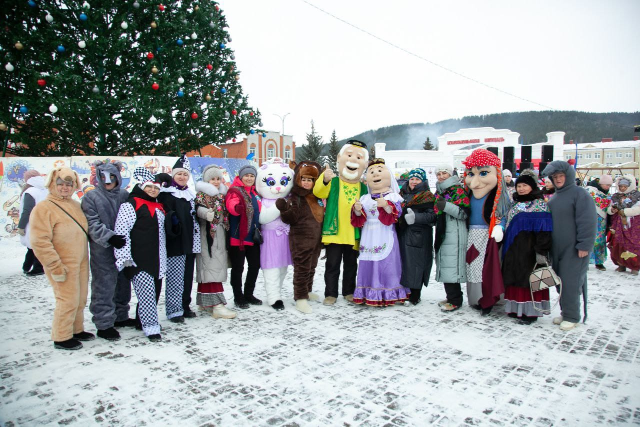 انطلاق المهرجان-المعرض الروسي الشامل للفنون الشعبية «فالينكي كوكْمور» في تتارستان