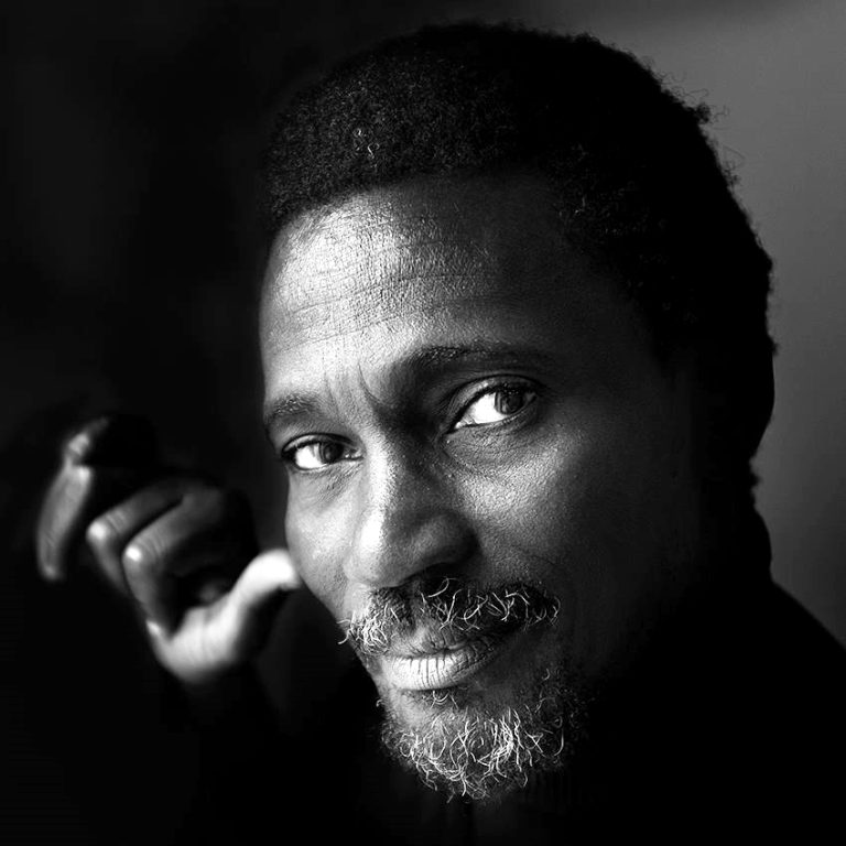 إسماعيل دياديه حيدرة: نَفَسُ “التبراه” من تمبكتو إلى الكوني