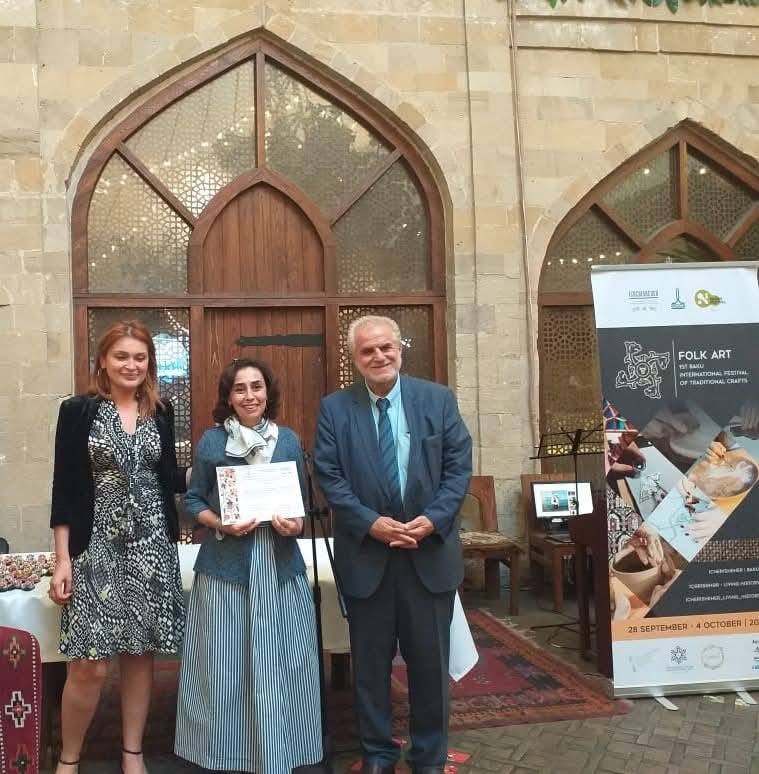  الدكتورة نجاة عروة: تكريم دولي لمسيرة تجمع بين البحث الأكاديمي والإبداع الحرفي