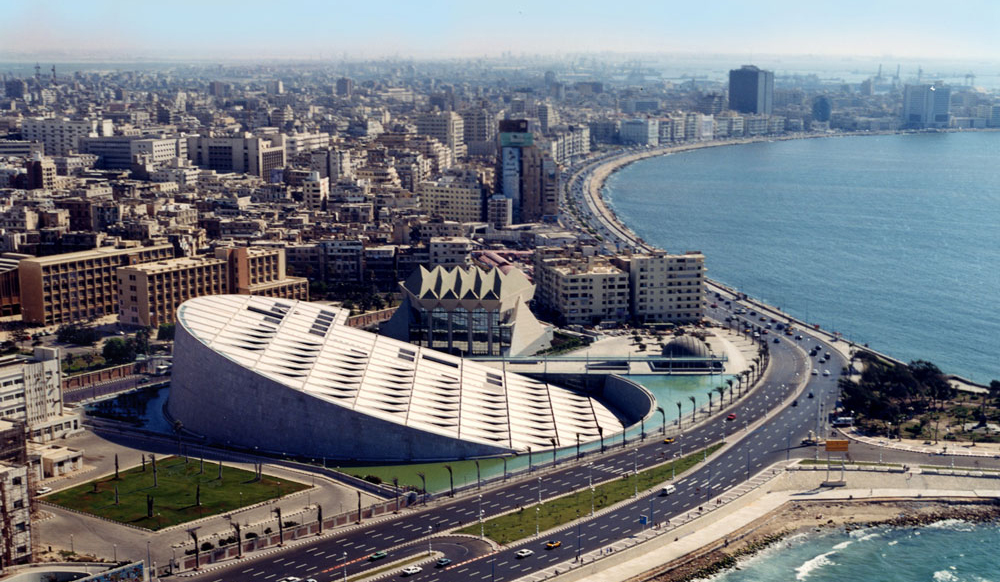 مكتبة الإسكندرية… منارة ثقافية عظمى قديمًا وحديثًا