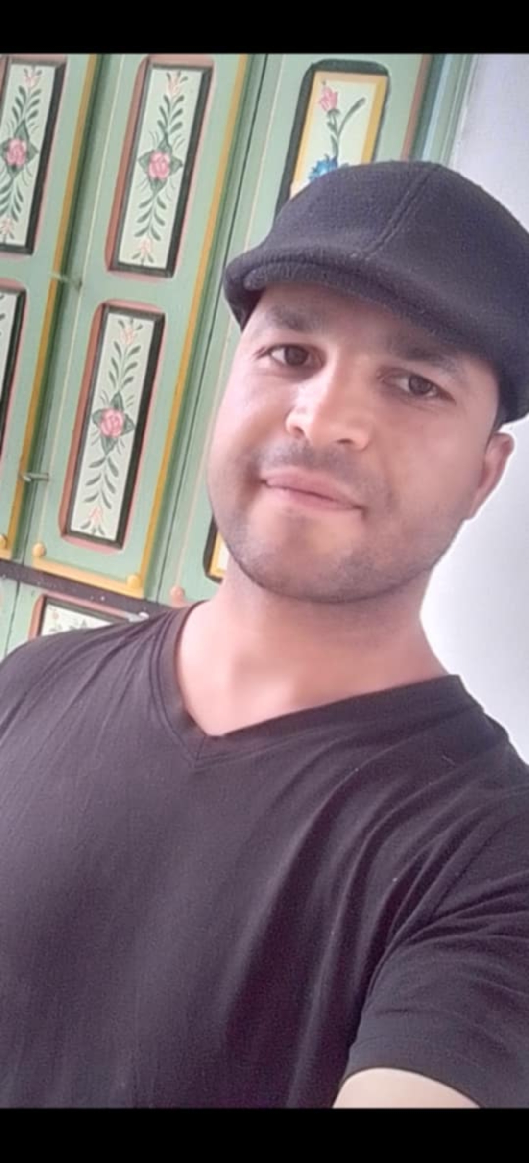 الأبيض والأسود… للشاعر الفيلسوف محمد الشارني