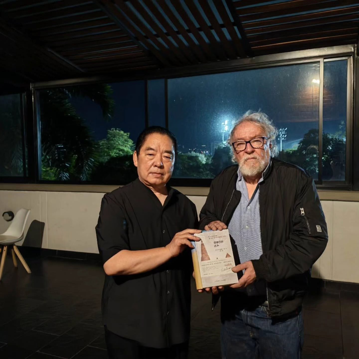 Chinese Poetry and Colombian Verse Meet at the 36th Medellín International Poetry Festival