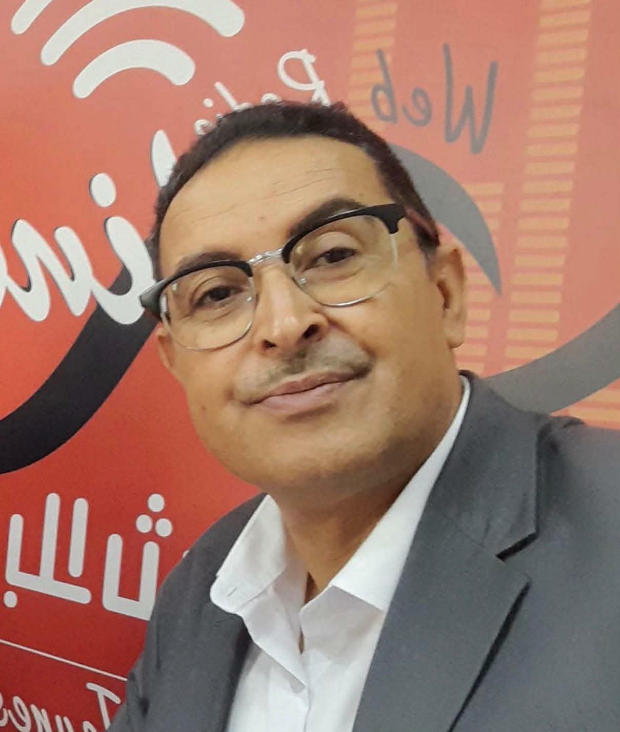 حوار مع القاص والشاعر منير البولاهمي 